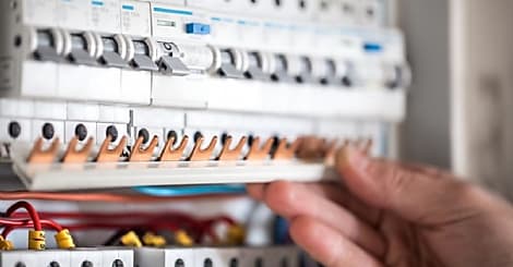 Vente de matériel électrique en ligne : les enjeux d'une nouvelle tendance de fond