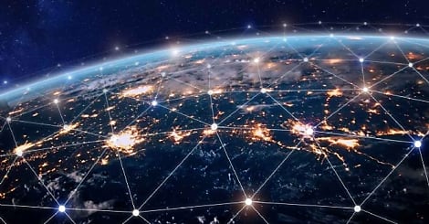 Pourquoi choisir le satellite pour rester connecté hors réseau classique ?